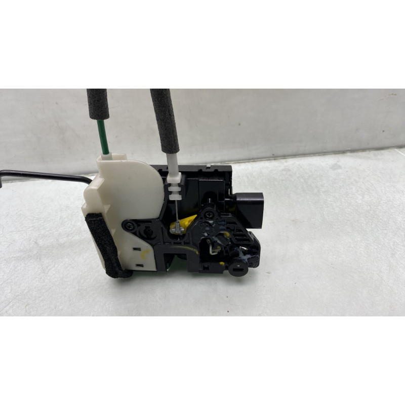 Serrure arriere gauche HYUNDAI I 10 2 Photo n°3