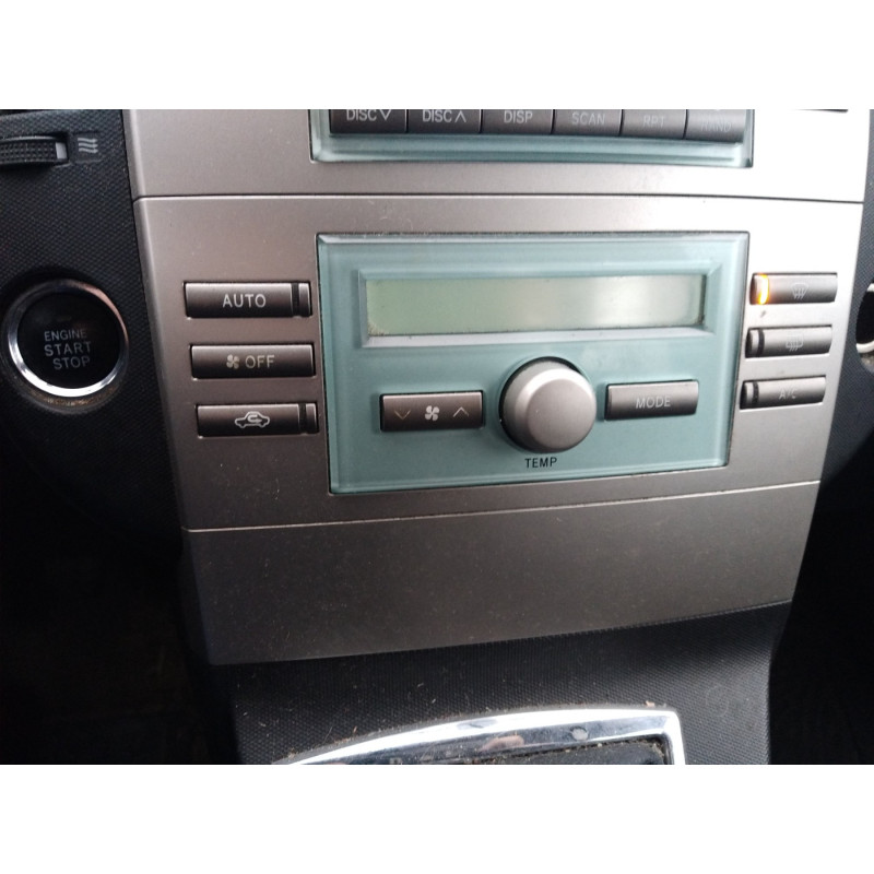 Autoradio d'origine TOYOTA COROLLA VERSO 2 Photo n°8
