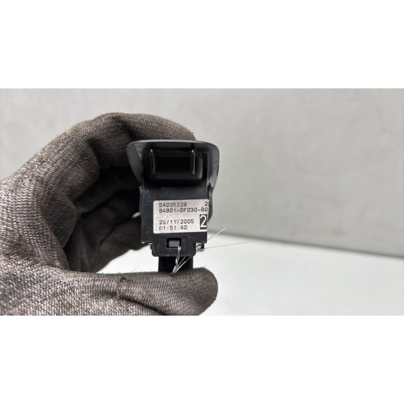 Interrupteur de leve vitre arriere droit TOYOTA COROLLA VERSO 2 Photo n°4