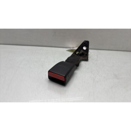 Attache ceinture arriere gauche PEUGEOT 208 1 Photo n°1