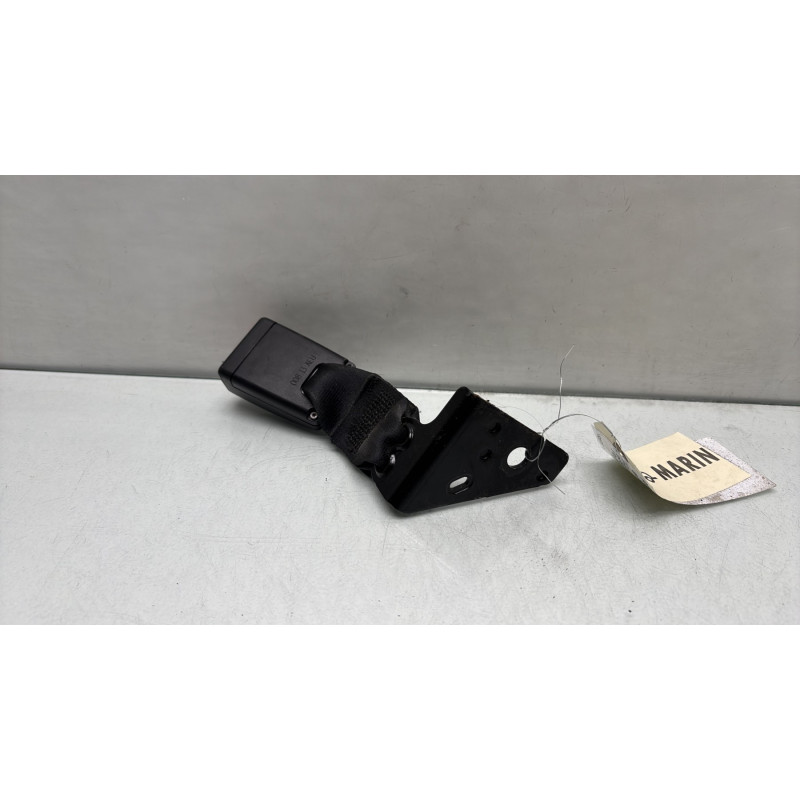 Attache ceinture arriere gauche PEUGEOT 208 1 Photo n°3