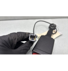 Attache ceinture avant droit PEUGEOT 208 1