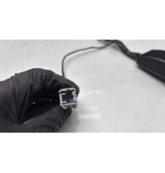 Attache ceinture avant gauche PEUGEOT 208 1