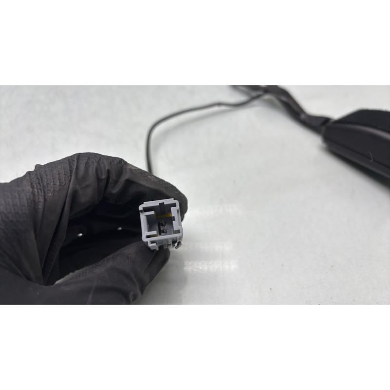 Attache ceinture avant gauche PEUGEOT 208 1 Photo n°3