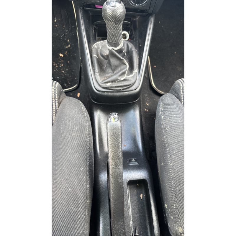 Moteur essuie glace arriere VOLKSWAGEN GOLF 4 Photo n°16