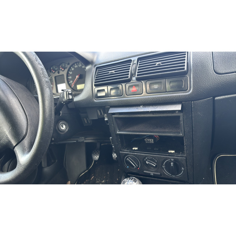 Moteur essuie glace arriere VOLKSWAGEN GOLF 4 Photo n°18