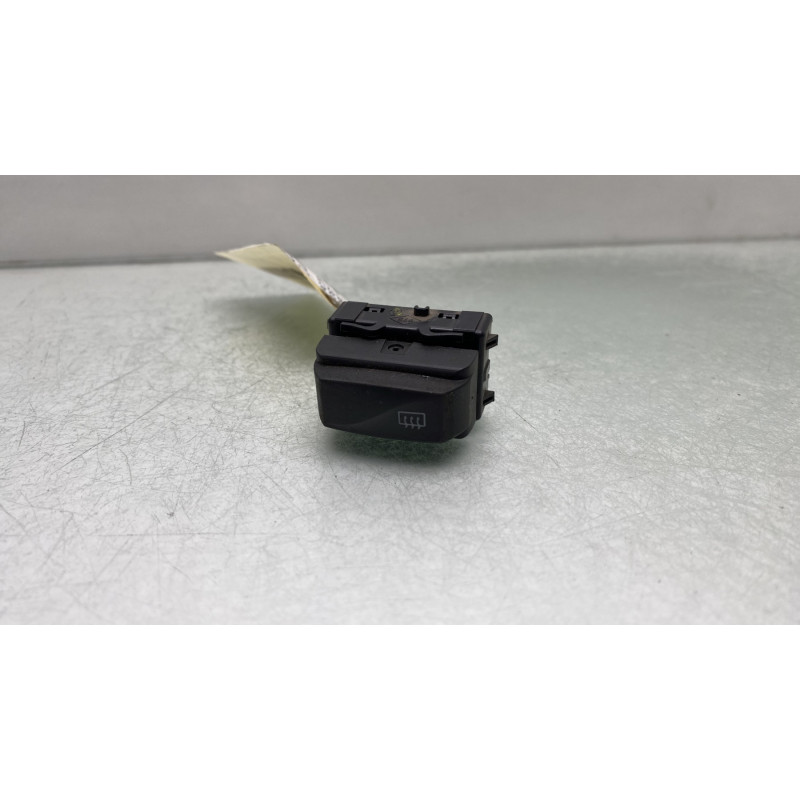 Commande degivrage lunette arriere DACIA LODGY Photo n°1