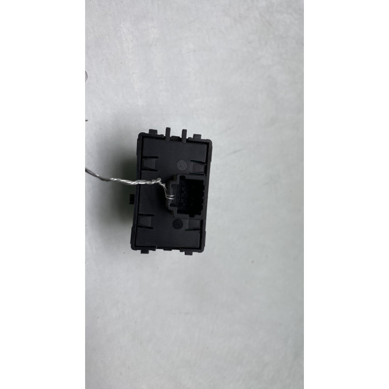 Commande degivrage lunette arriere DACIA LODGY Photo n°4