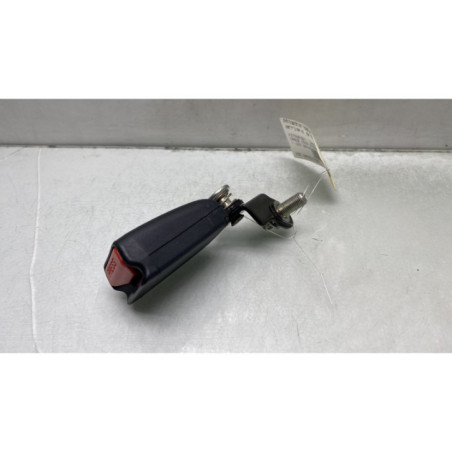 Attache ceinture arriere droit MITSUBISHI SPACE STAR 3