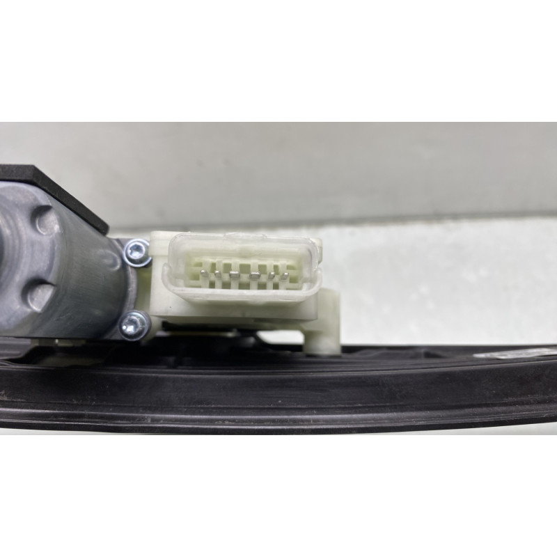 Leve vitre electrique avant gauche RENAULT CLIO 5 Photo n°4