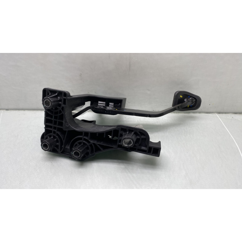 Pedale de frein RENAULT CLIO 5 Photo n°4