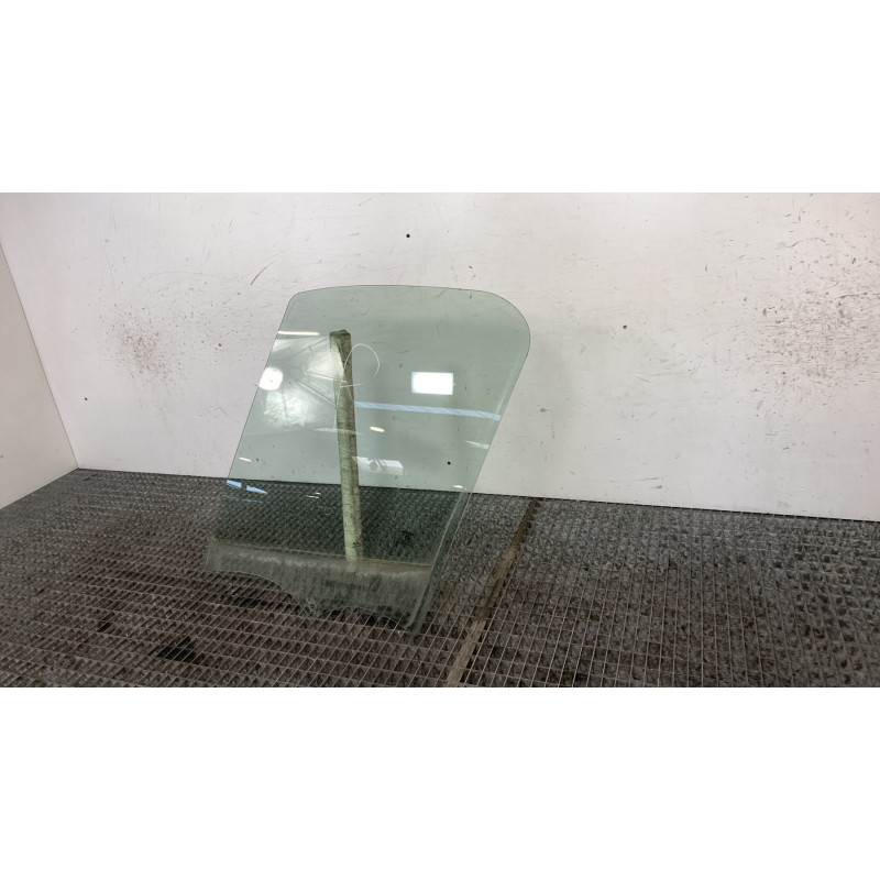 Vitre avant gauche RENAULT TRAFIC 3 COURT Photo n°3