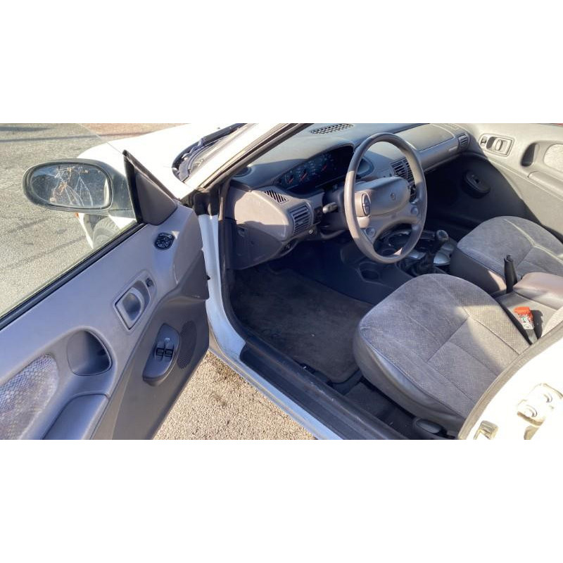 Optique avant secondaire gauche (feux)(clignotant) CHRYSLER NEON Photo n°8