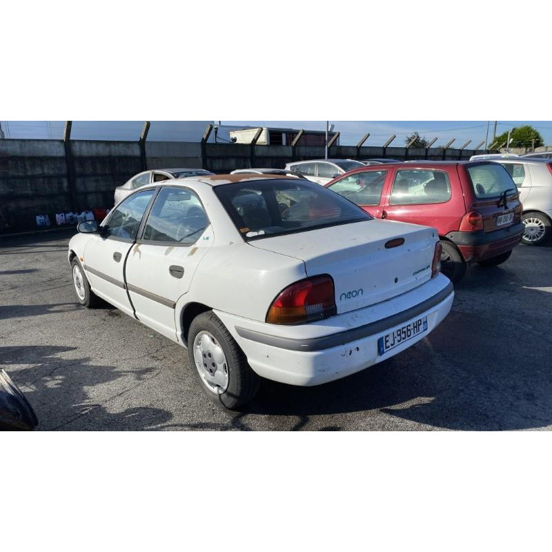 Optique avant secondaire gauche (feux)(clignotant) CHRYSLER NEON Photo n°19