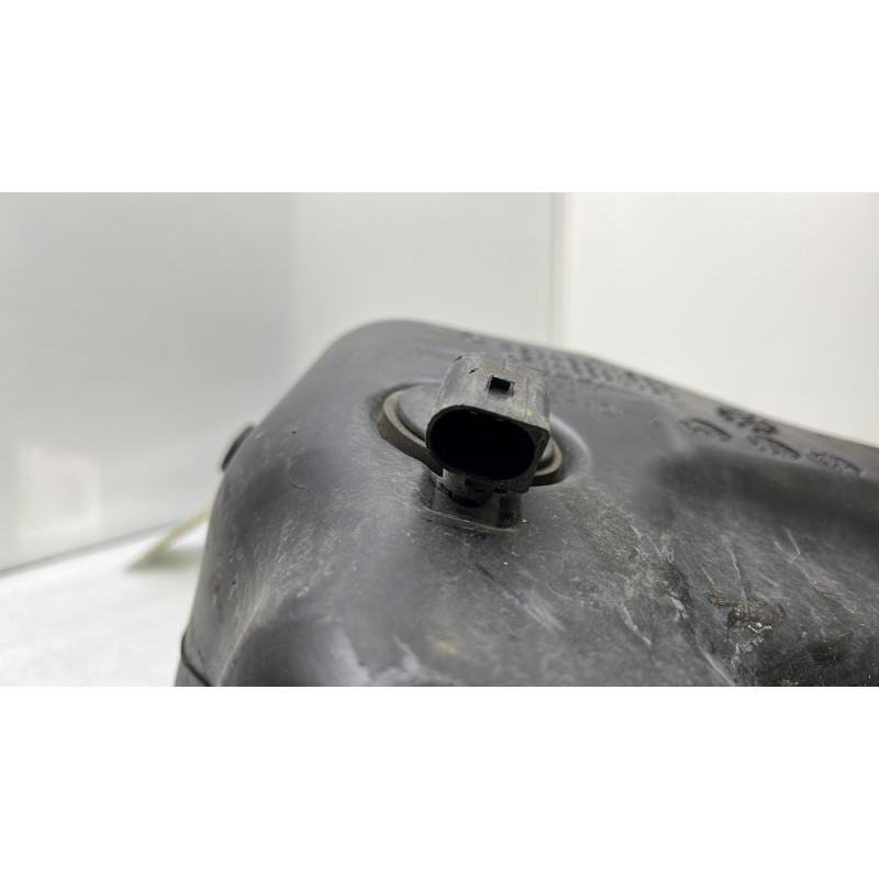 Vase de lave glace MERCEDES CLASSE C 204 Photo n°6