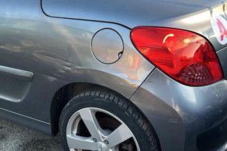 Vitre avant droit PEUGEOT 207