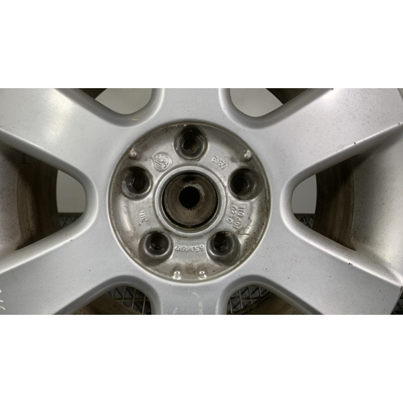 Jante VOLKSWAGEN GOLF 5 Photo n°2