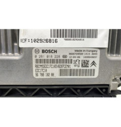 Calculateur moteur PEUGEOT 308 1