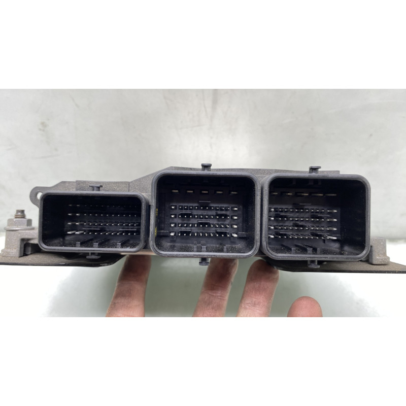 Calculateur moteur PEUGEOT 308 1 Photo n°3