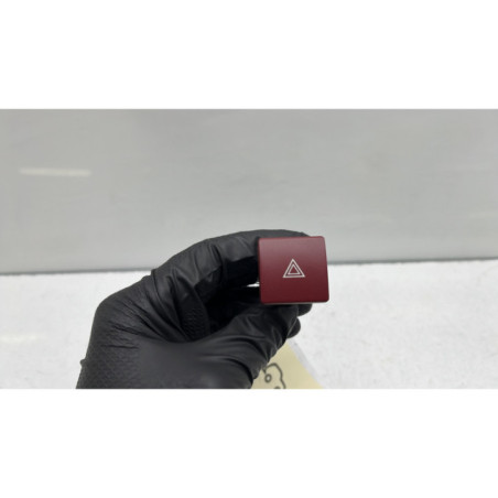 Bouton de warning PEUGEOT PARTNER 2 Photo n°1