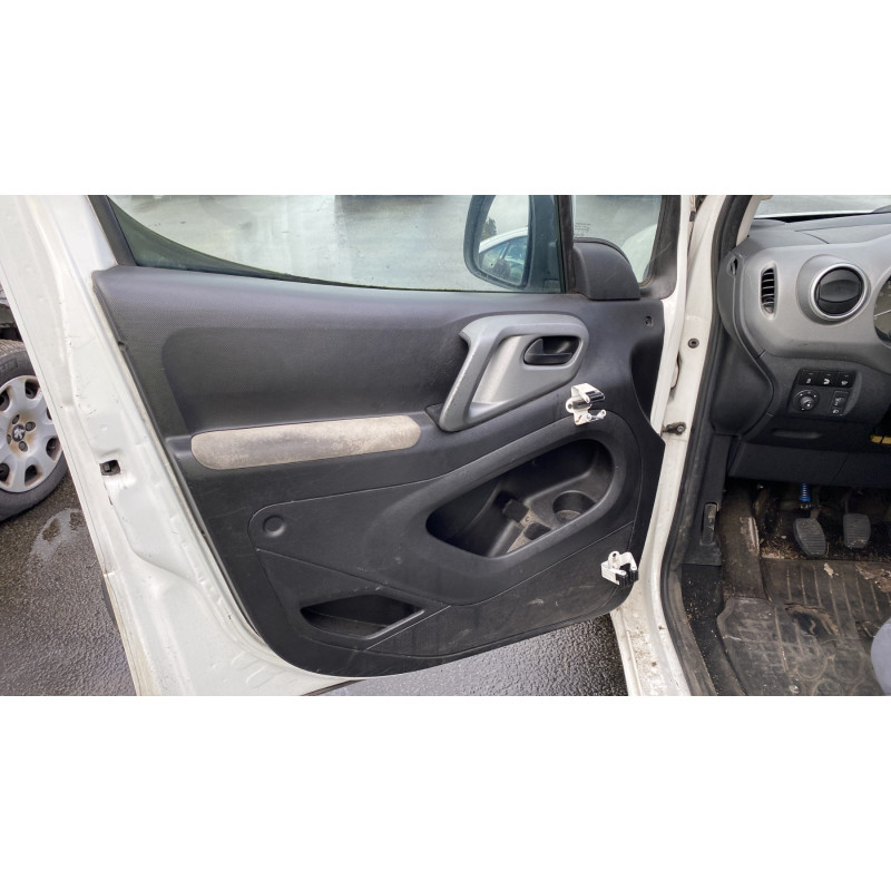 Bouton de warning PEUGEOT PARTNER 2 Photo n°14