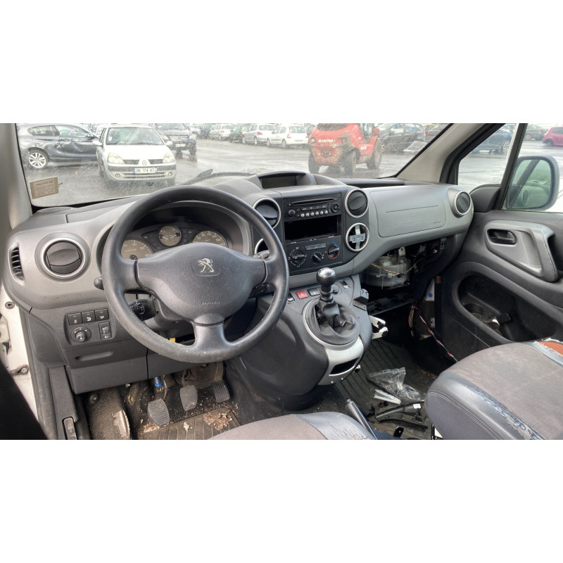 Bouton de warning PEUGEOT PARTNER 2 Photo n°17
