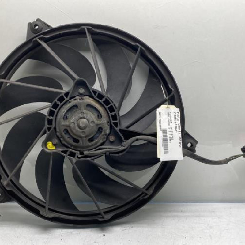 Moto ventilateur radiateur PEUGEOT 206 Photo n°3