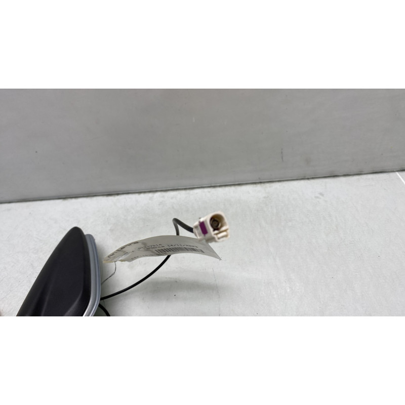 Antenne OPEL CORSA F Photo n°3