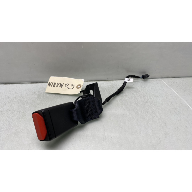 Attache ceinture arriere gauche OPEL CORSA F Photo n°2