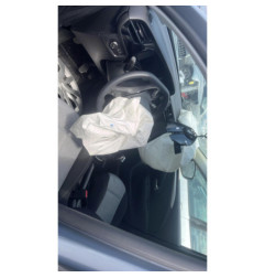 Bouton de warning OPEL CORSA F