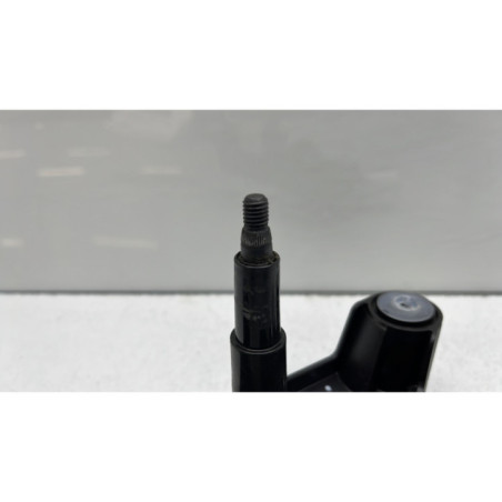Moteur essuie glace arriere OPEL CORSA F