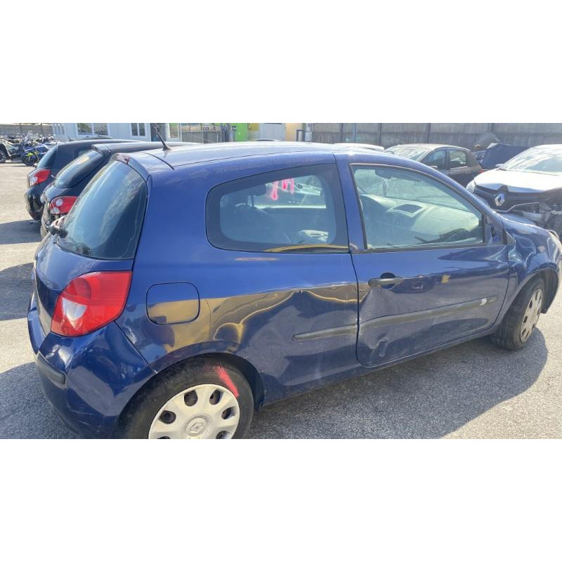 Aile avant gauche RENAULT CLIO 3 Photo n°6