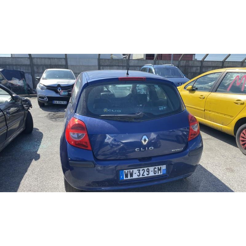 Aile avant gauche RENAULT CLIO 3 Photo n°14