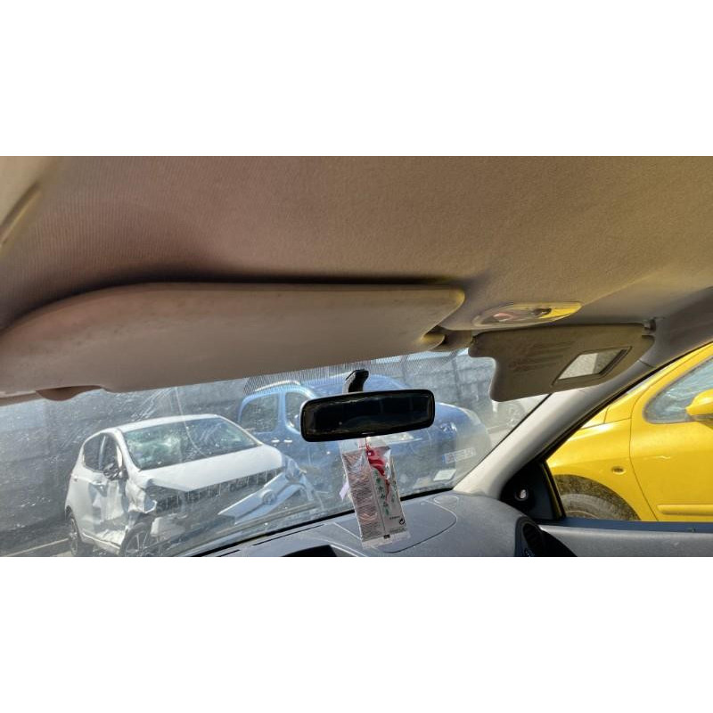 Aile avant gauche RENAULT CLIO 3 Photo n°16