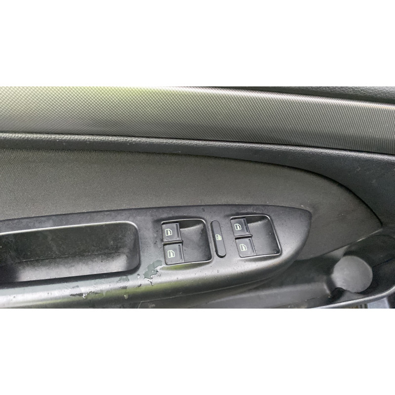 Anti brouillard gauche (feux) SKODA OCTAVIA 2 Photo n°17
