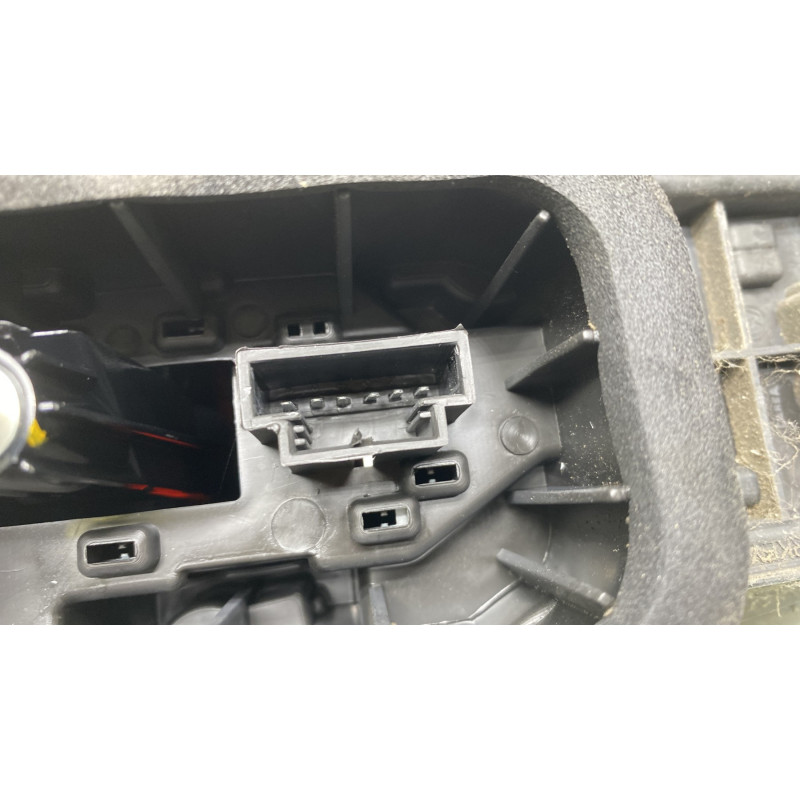 Feu arriere principal gauche (feux) VOLKSWAGEN UP Photo n°3