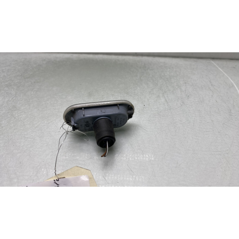 Repetiteur clignotant avant gauche (Feux) VOLKSWAGEN UP Photo n°3