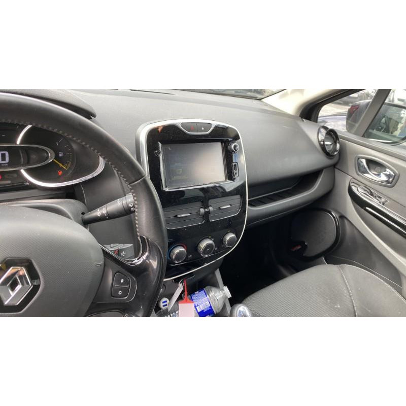 Boitier UCH RENAULT CLIO 4 Photo n°12