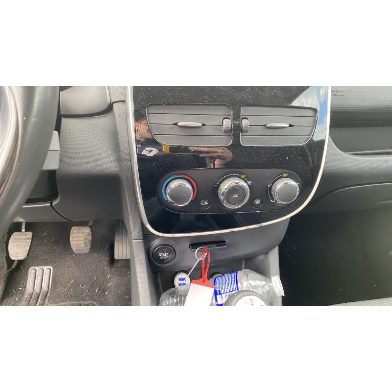 Boitier UCH RENAULT CLIO 4 Photo n°15