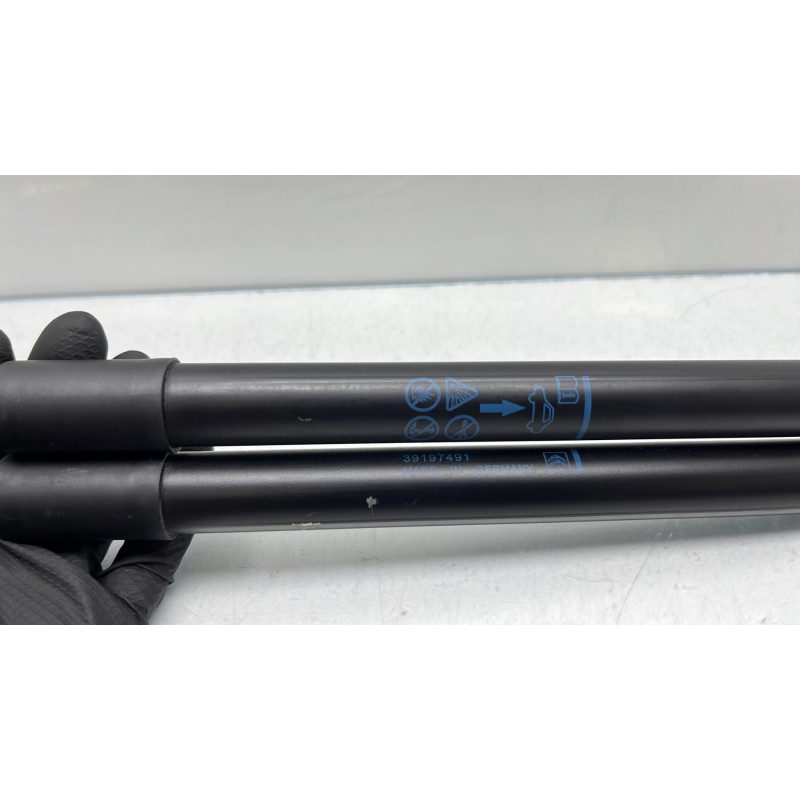 Verin de coffre CITROEN C3 AIRCROSS Photo n°4