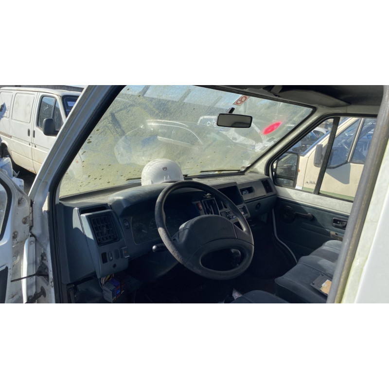 Poignee porte avant gauche RENAULT TRAFIC 1 Photo n°9
