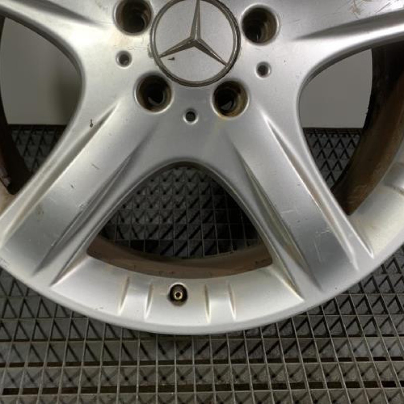 Jante MERCEDES CLASSE R 251 Photo n°3