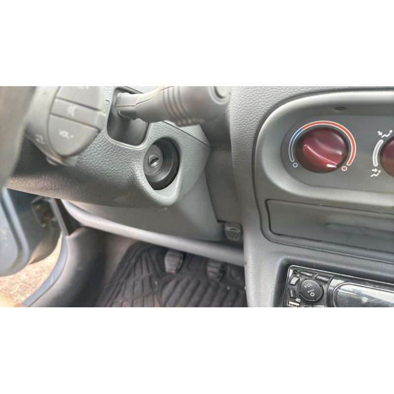 Poignee interieur avant droit RENAULT TWINGO 1 Photo n°11