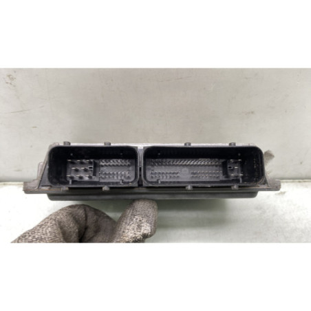 Calculateur moteur VOLKSWAGEN POLO 5