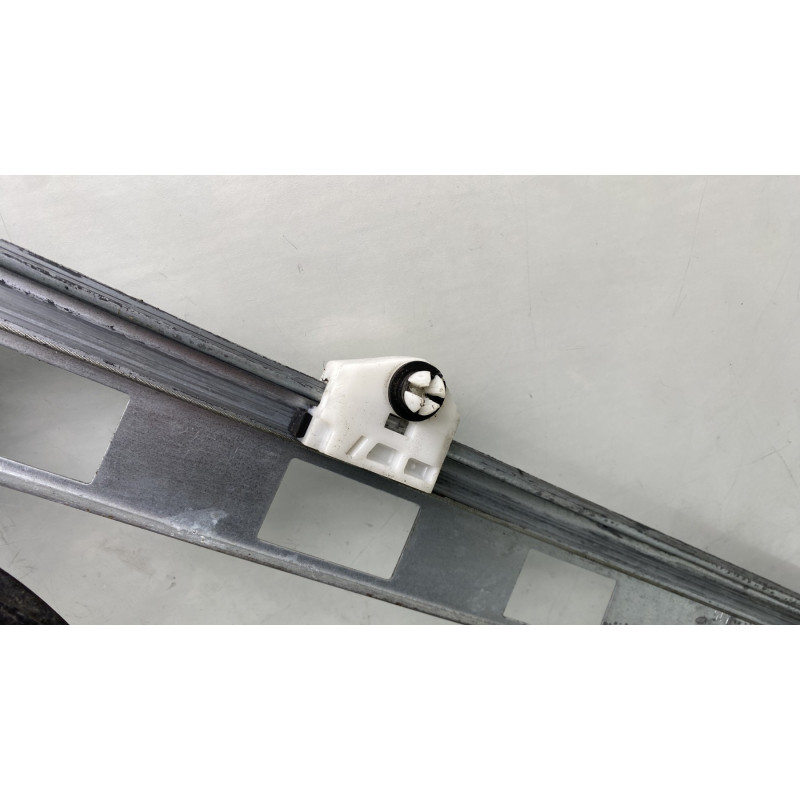 Leve vitre electrique avant gauche RENAULT MASTER 3 Photo n°4
