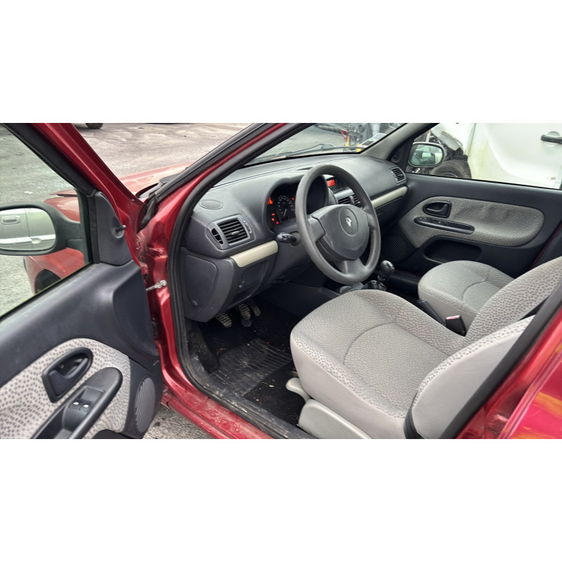 Porte avant droit RENAULT CLIO 2 Photo n°16