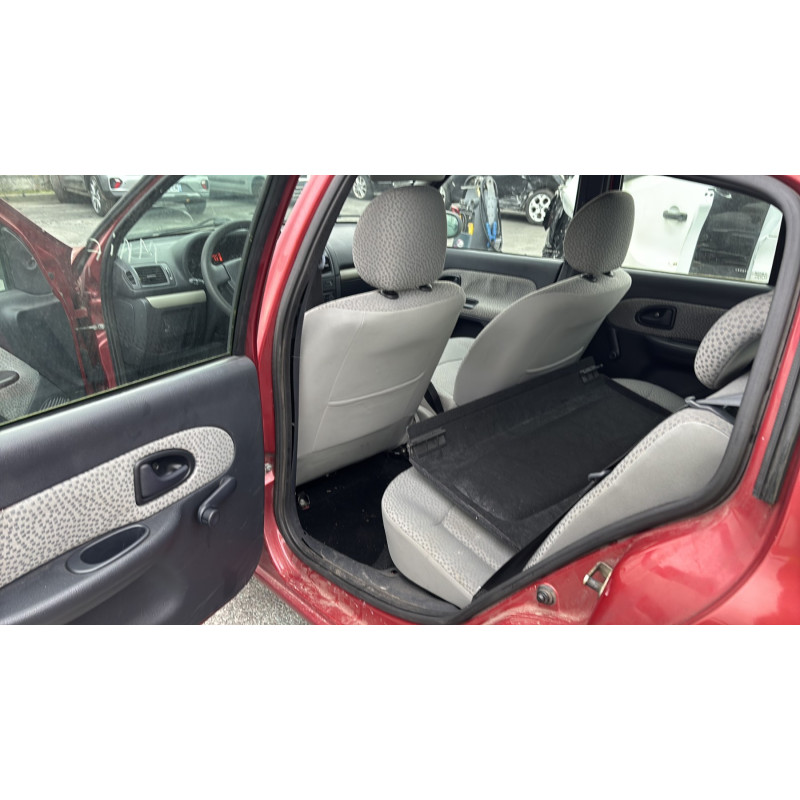Porte avant droit RENAULT CLIO 2 Photo n°17