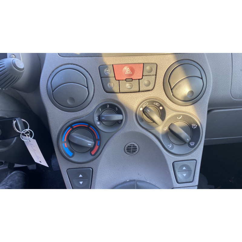 Interrupteur de leve vitre avant gauche FIAT PANDA 2 Photo n°19