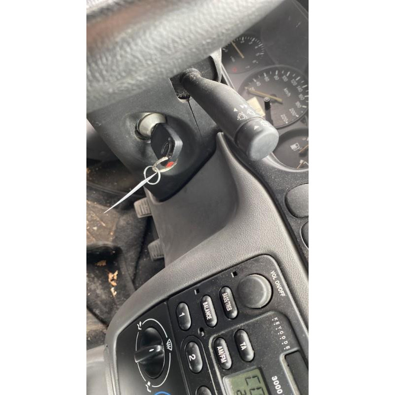 Serrure arriere droit FORD FIESTA 4 Photo n°15