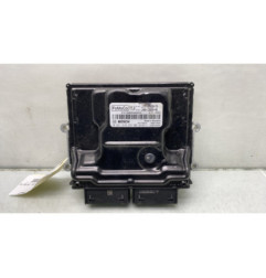Calculateur moteur FORD FIESTA 7 Photo n°1